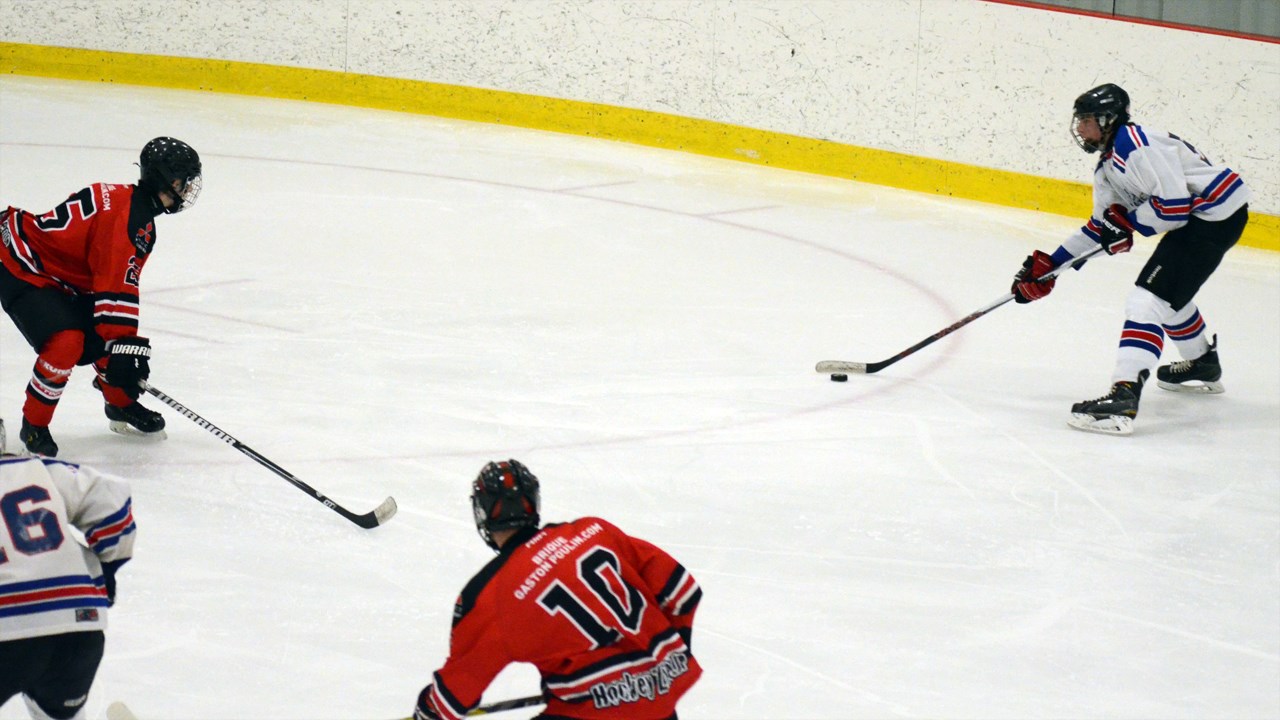 Victoire fracassante du Beauce Mitsubishi Junior A sur le Bar l'Entracte de Beauce-Centre