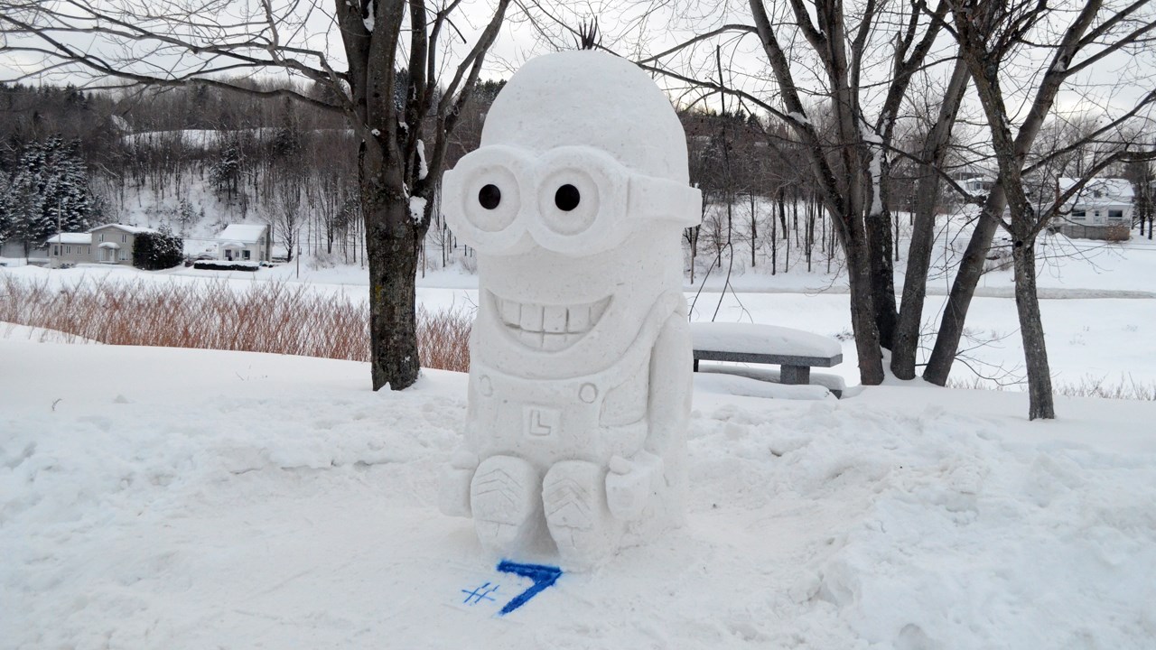 Les Beaucevillois démontrent leur talent lors du Concours de sculpture sur neige de la Ville