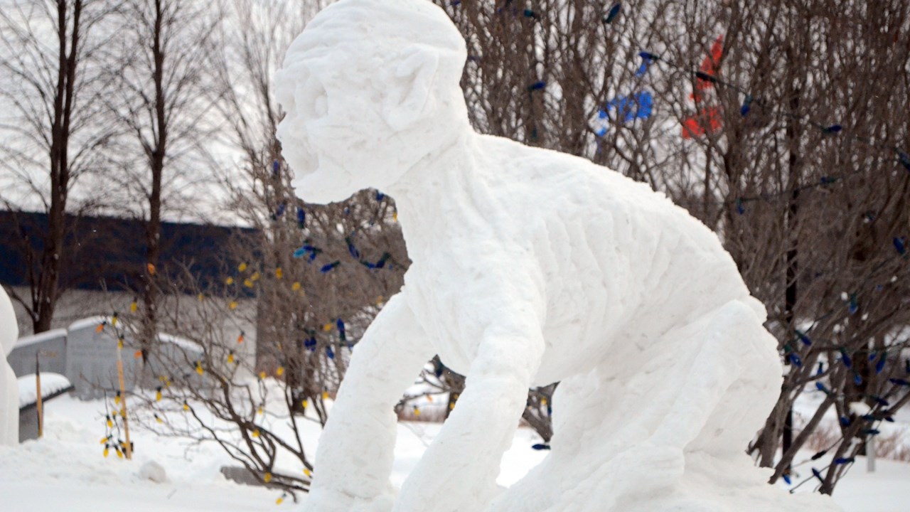 Les Beaucevillois démontrent leur talent lors du Concours de sculpture sur neige de la Ville