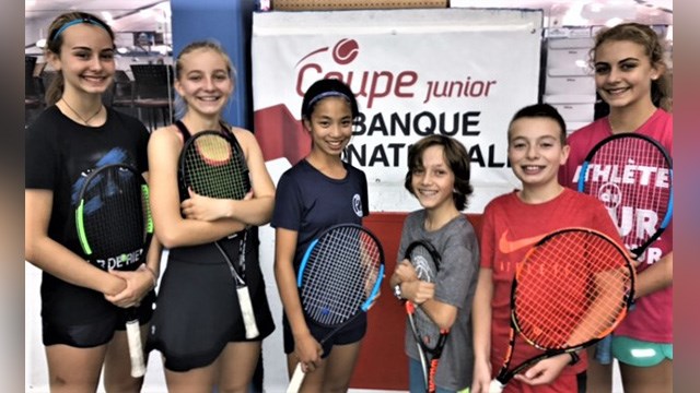 De gauche à droite : Annabelle Williams, Britany Daigle, Rosalie Carrier-Dulac, William Lamontagne, Samuel Rodrigue et Marianne Williams.