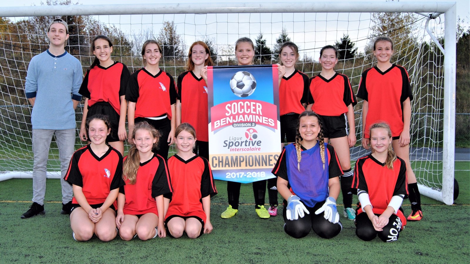 Un tournoi de soccer extérieur rassemble 40 équipes de la CSBE à St-Georges