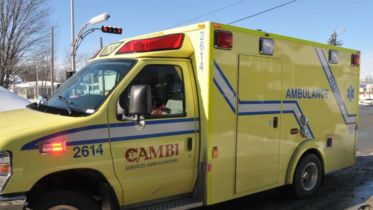 Collision sur la route 132 entre une voiture et un cycliste