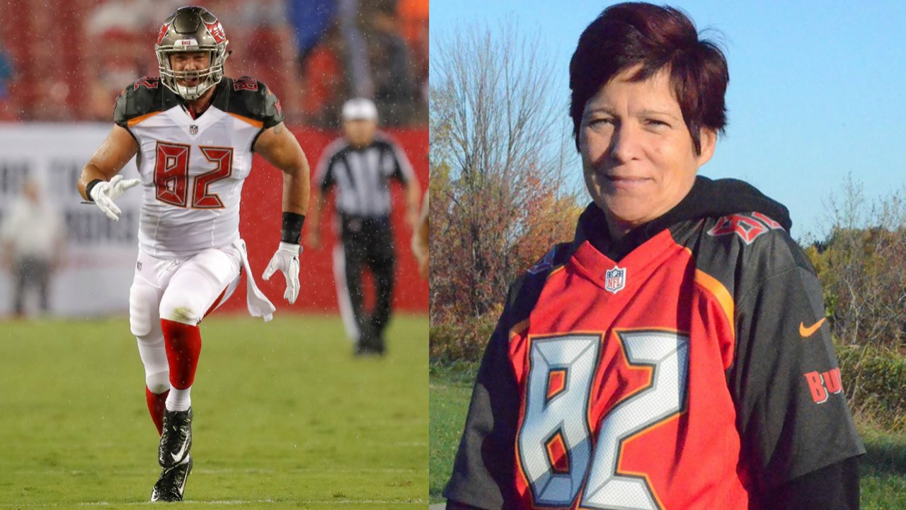 « Vous devriez voir ses photos lorsqu’il jouait pour les Dragons, il était tout petit. » — Marie-Andrée Quirion
