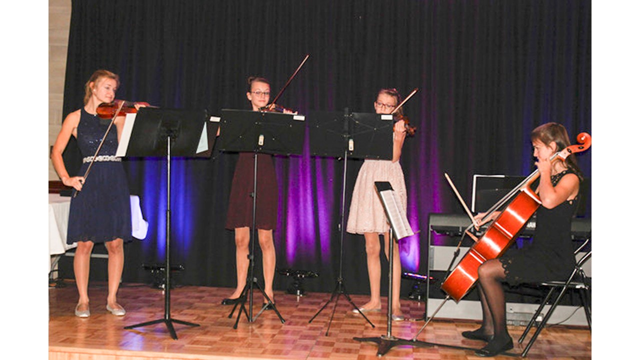 Prestation de Rebecca, Nadine, Anne-Marie et Arianne Berthiaume