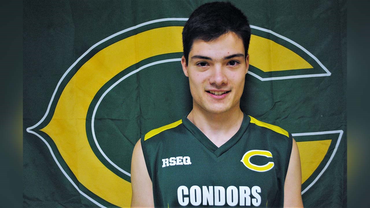 Samuel Bolduc a bien performé lors de son premier tournoi de volleyball à Rimouski.