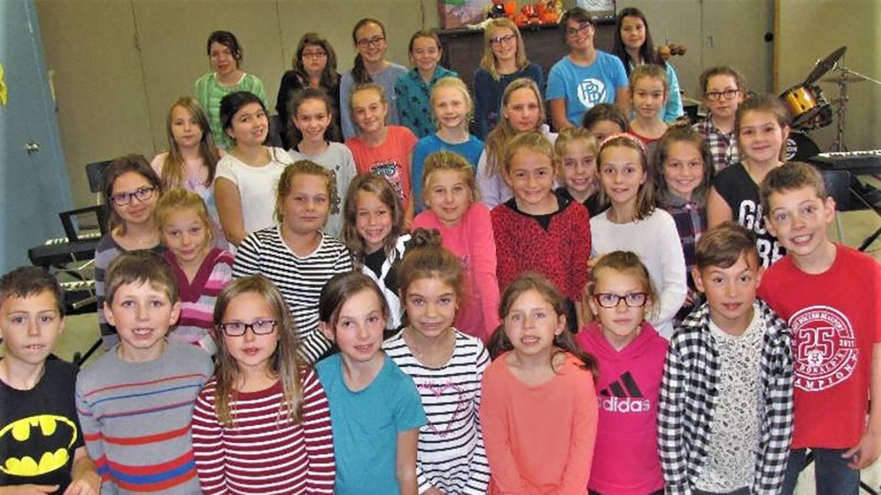 La chorale de l'école Monseigneur-Feuiltault de Sainte-Marie.