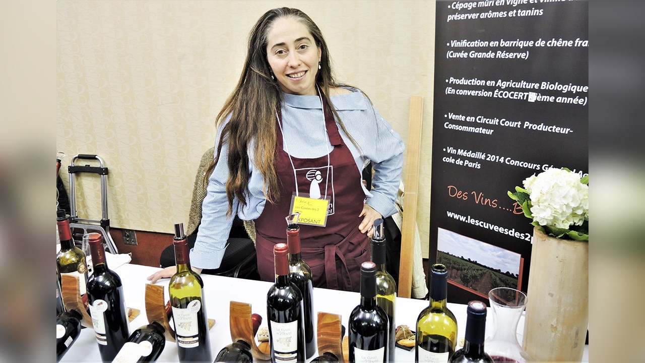 La 9e édition du Salon des vins de Saint-Georges s'est déroulée au centre de congrès Le Georgesville, dimanche le 19 novembre 2017, de 12 h à 17 h.