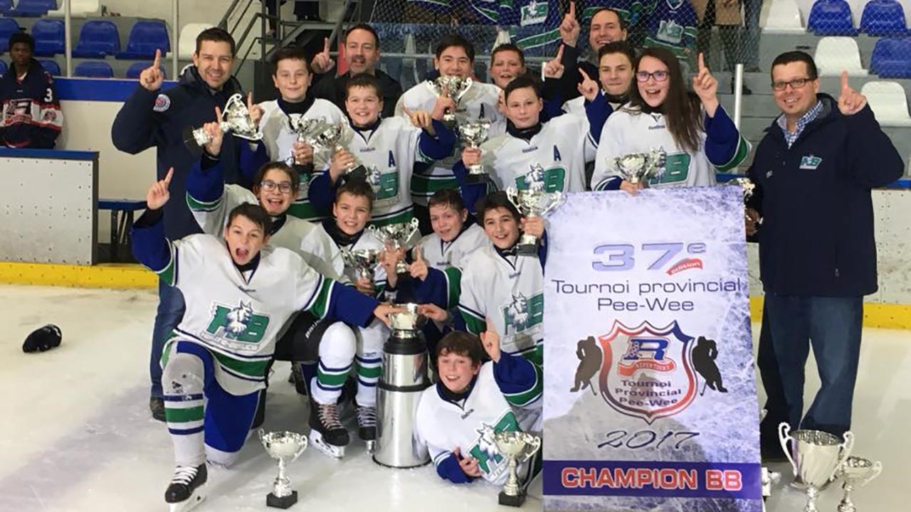 Les Lynx du pee-wee BB sont champions à Repentigny