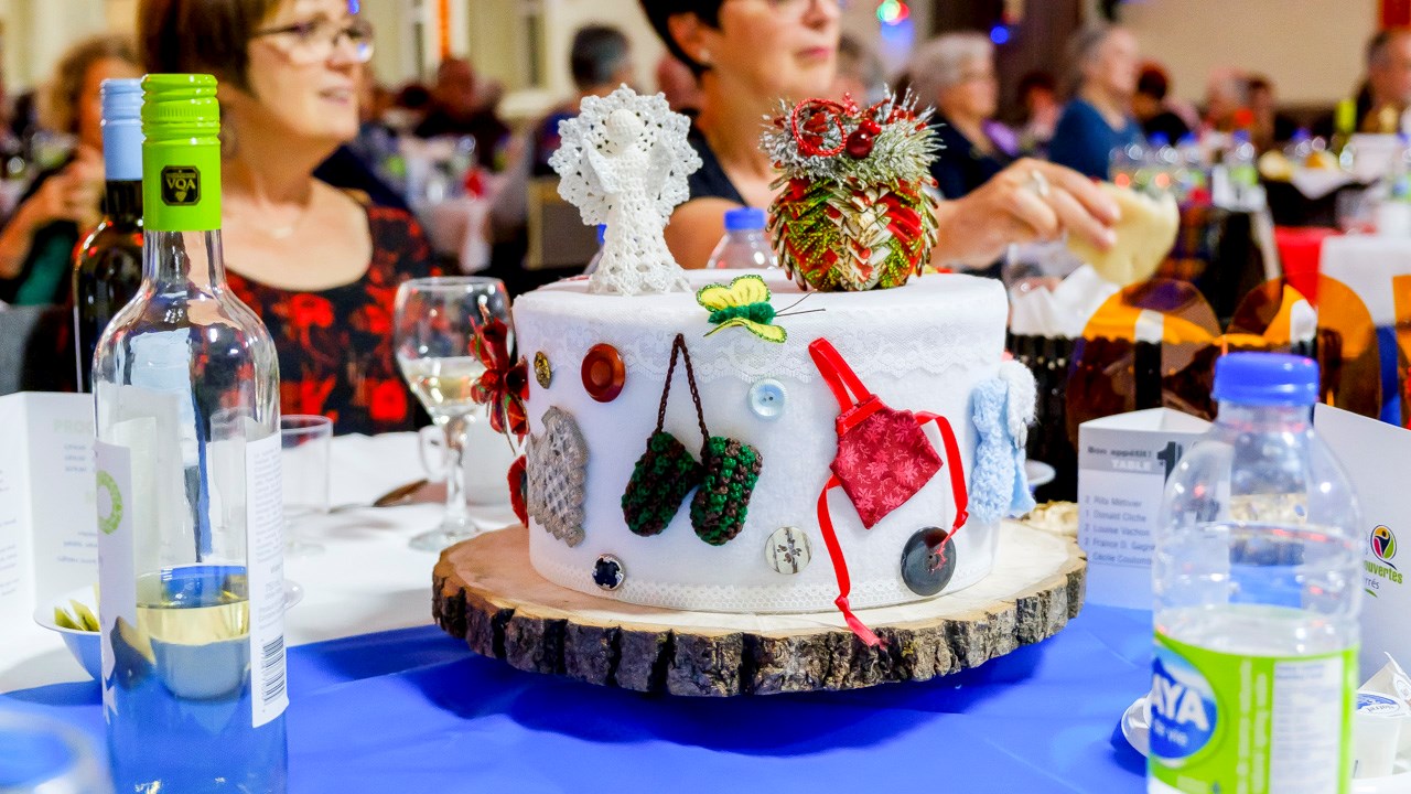 Le gâteau confectionné spécialement pour le souper du 100e anniversaire.
