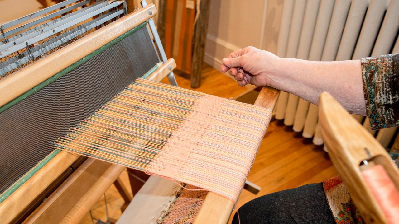 Le Cercle de Fermières St-Georges démontre son savoir-faire ancestral lors d'ateliers