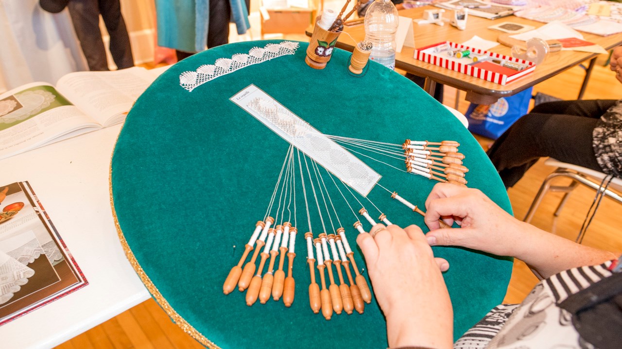 Le Cercle de Fermières St-Georges démontre son savoir-faire ancestral lors d'ateliers