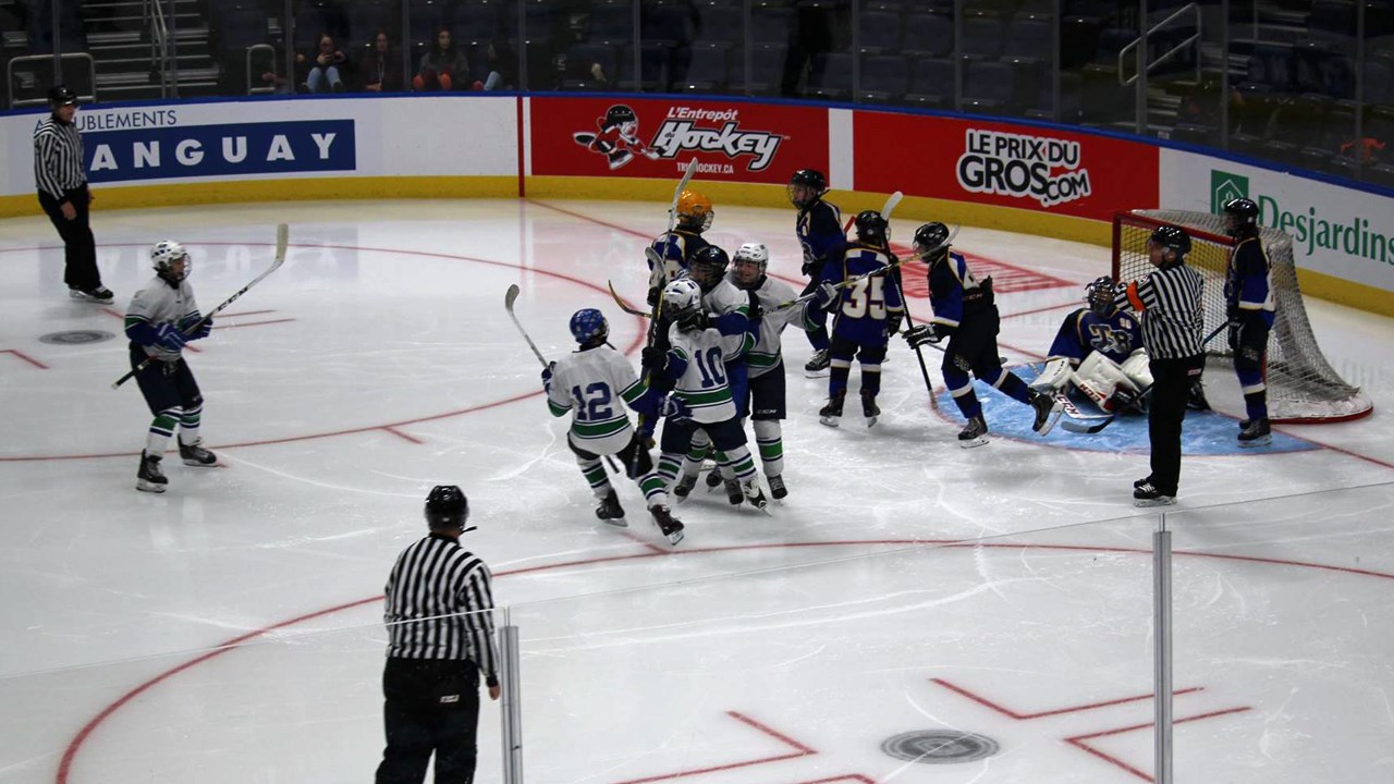 Première victoire des Lynx de la Haute-Beauce au Tournoi international de hockey pee-wee de Québec
