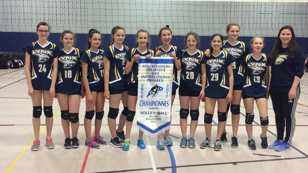 L'équipe de volleyball féminin de niveau Benjamin des Lynx remporte le championnat de l'ASIP