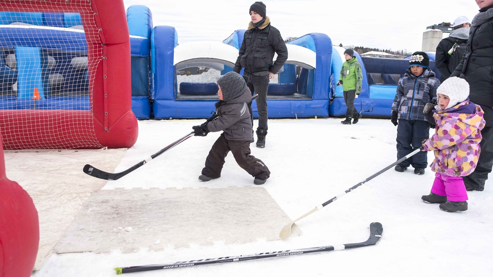 La trottinette des neiges s’invite à l’île Ronde, la population est sous le charme