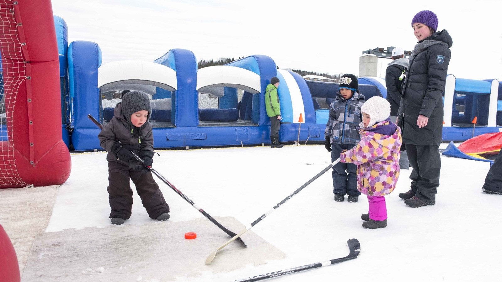 La trottinette des neiges s’invite à l’île Ronde, la population est sous le charme