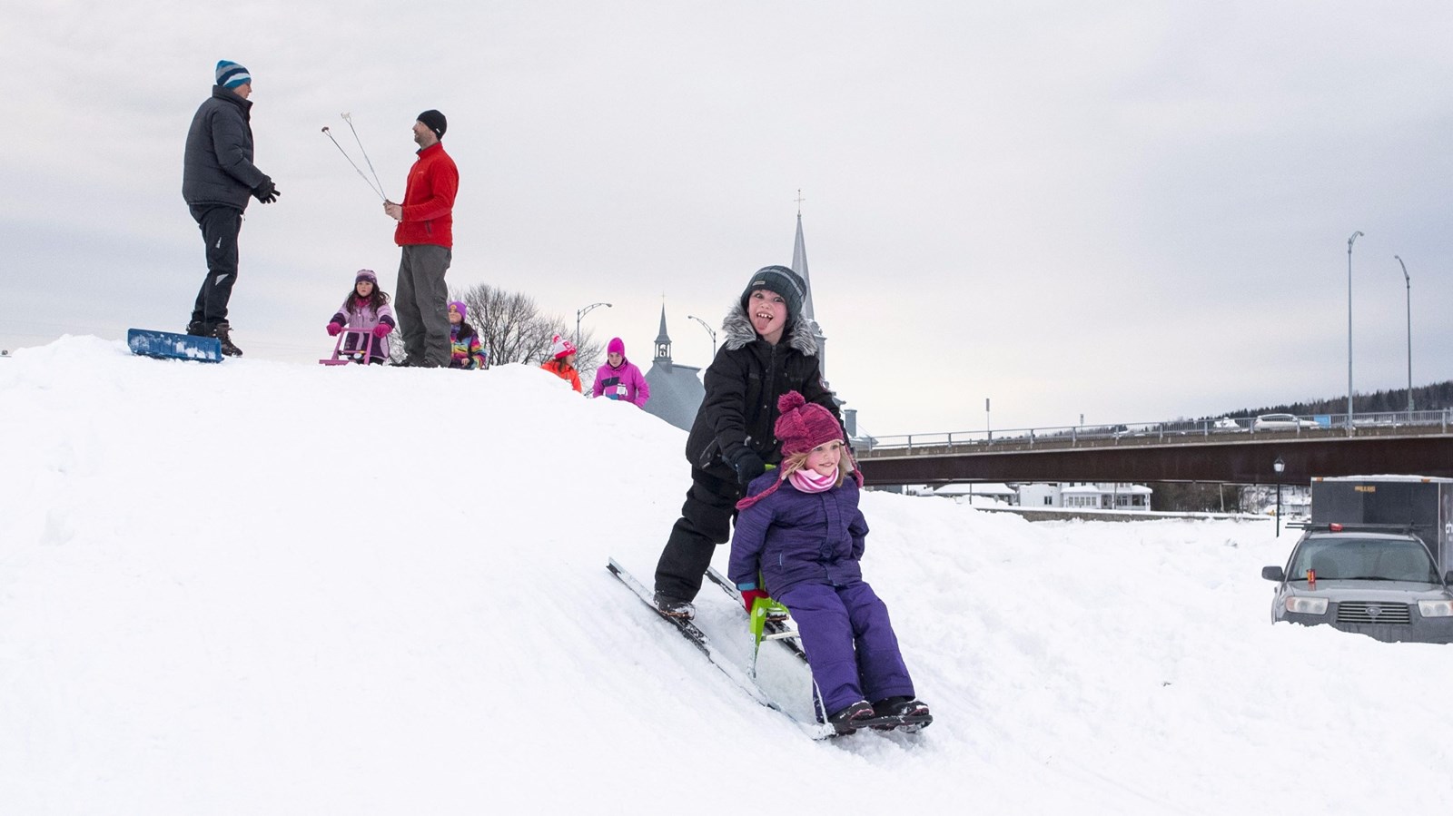 La trottinette des neiges s’invite à l’île Ronde, la population est sous le charme