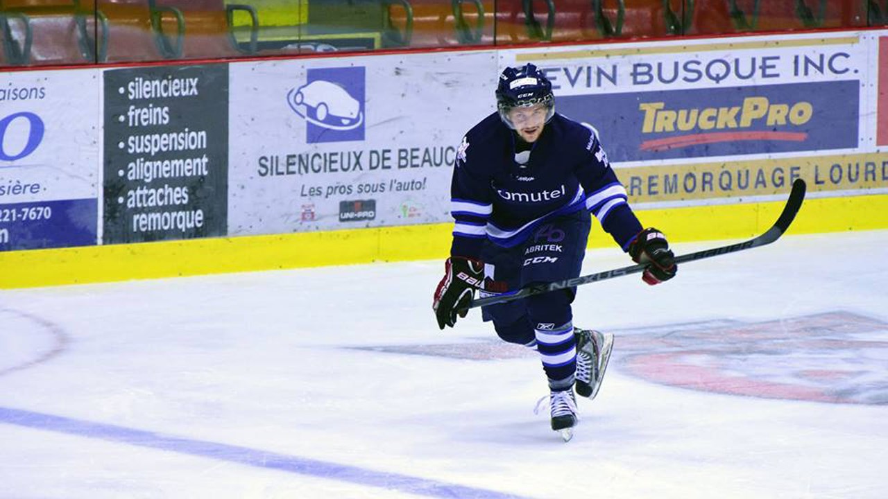 Vincent Boutin marque sept buts dans une victoire de 10-1 du Komutel