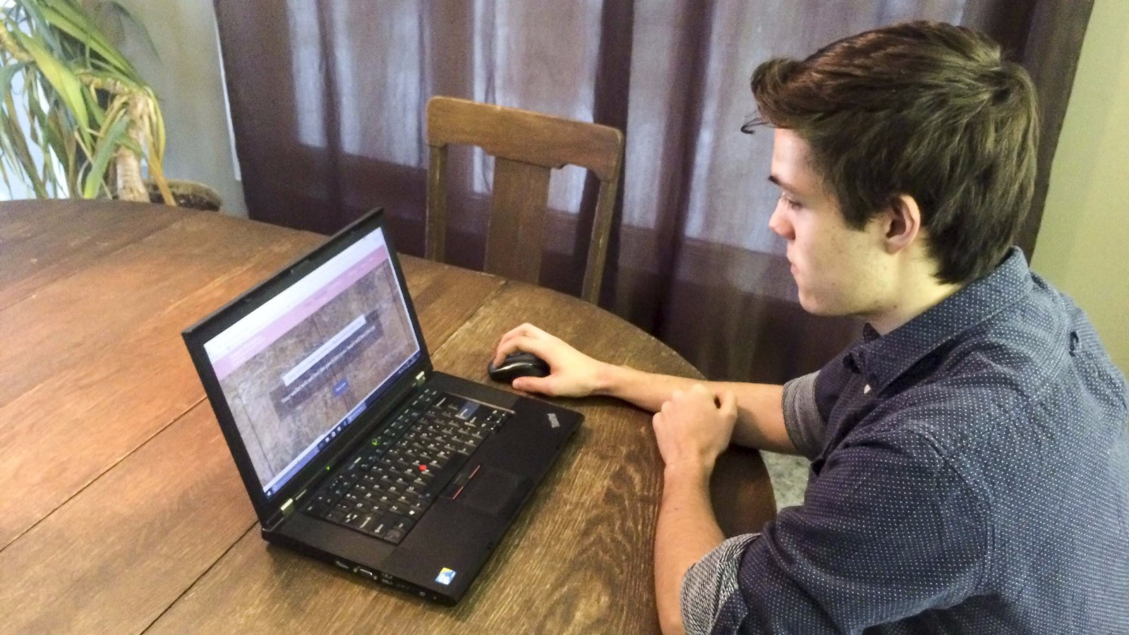Un étudiant beauceron de 16 ans lance son propre site Internet