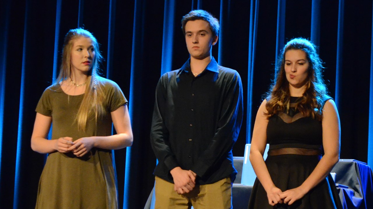 En volleyball, Jérémie Doyon de Saint-Joseph est en compétition avec Jolyanne Larivière de Saint-Zacharie et Dominic Marcoux de Sainte-Hénédine.
