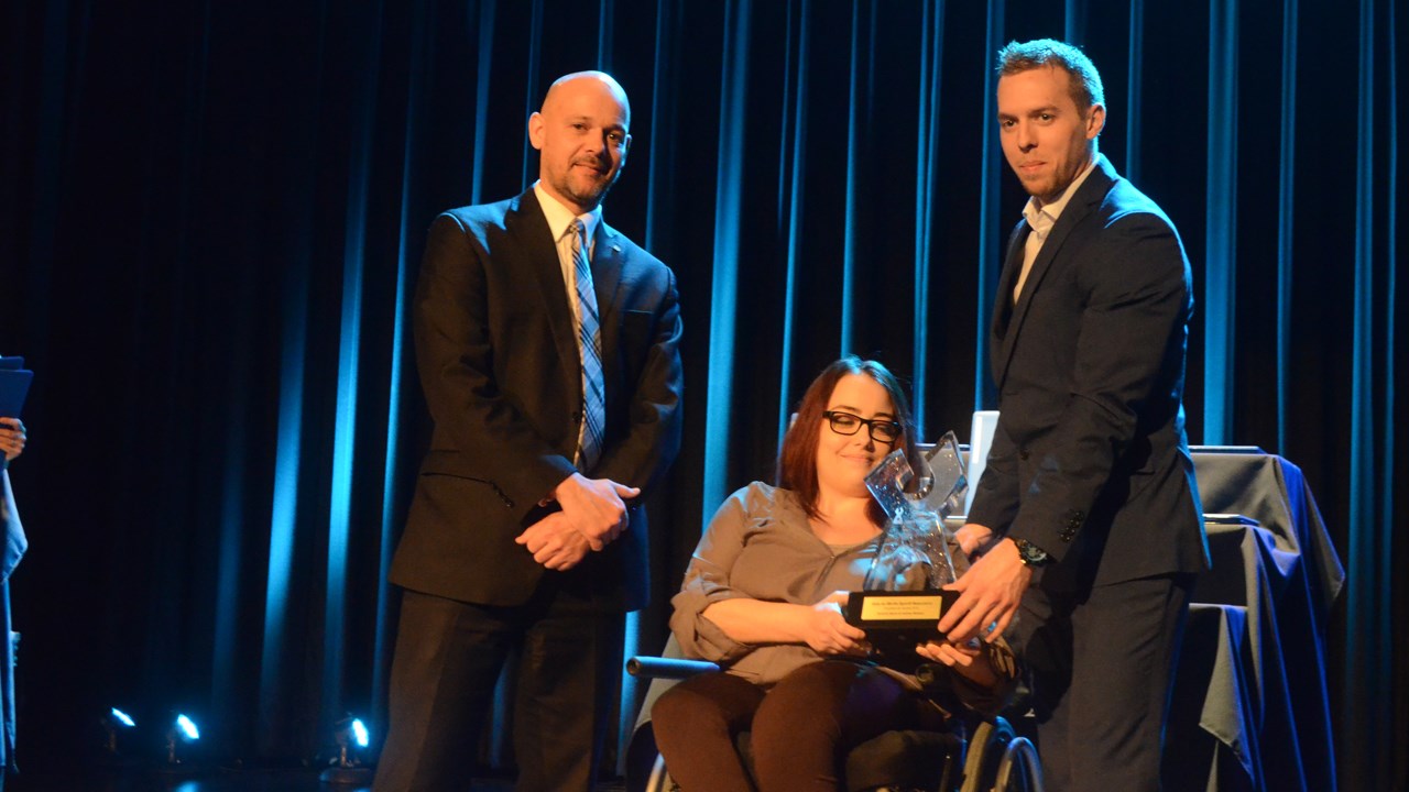 Le prix pour les équipiers de l'année a été remis à Audrey Maheux et Dominic Morin, qui ont participé à la Ruée des Jarrets l'été dernier.