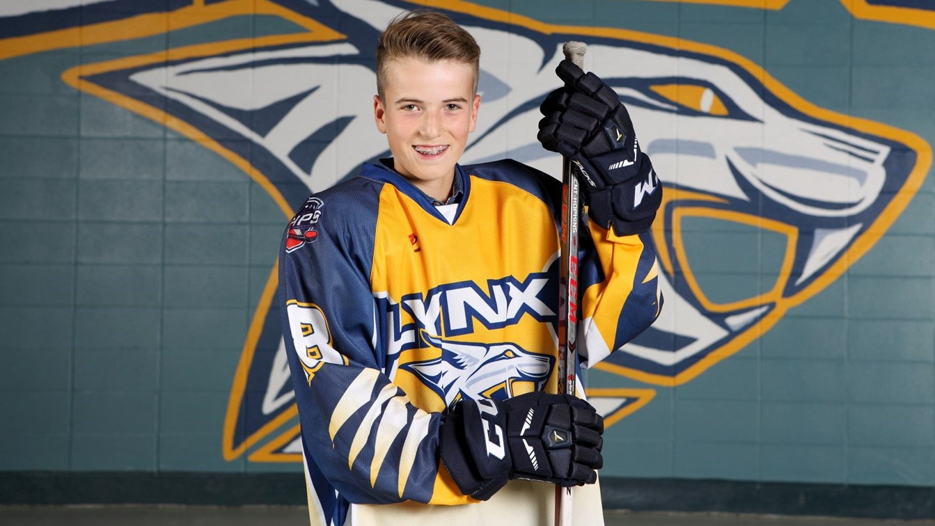 La performance offensive de Fabrice Fortin des Lynx M13 a fait une énorme différence dans leur victoire de 6-1 contre le Collège Clarétain.