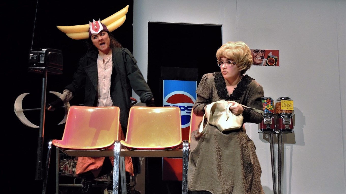 Treize étudiants de la troupe de l'Épisode ont interprété plus d'une trentaine de personnages.