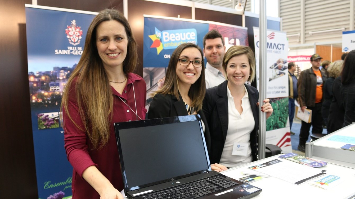 La Beauce Embauche en recrutement à la Foire de l'emploi de Québec en 2016.