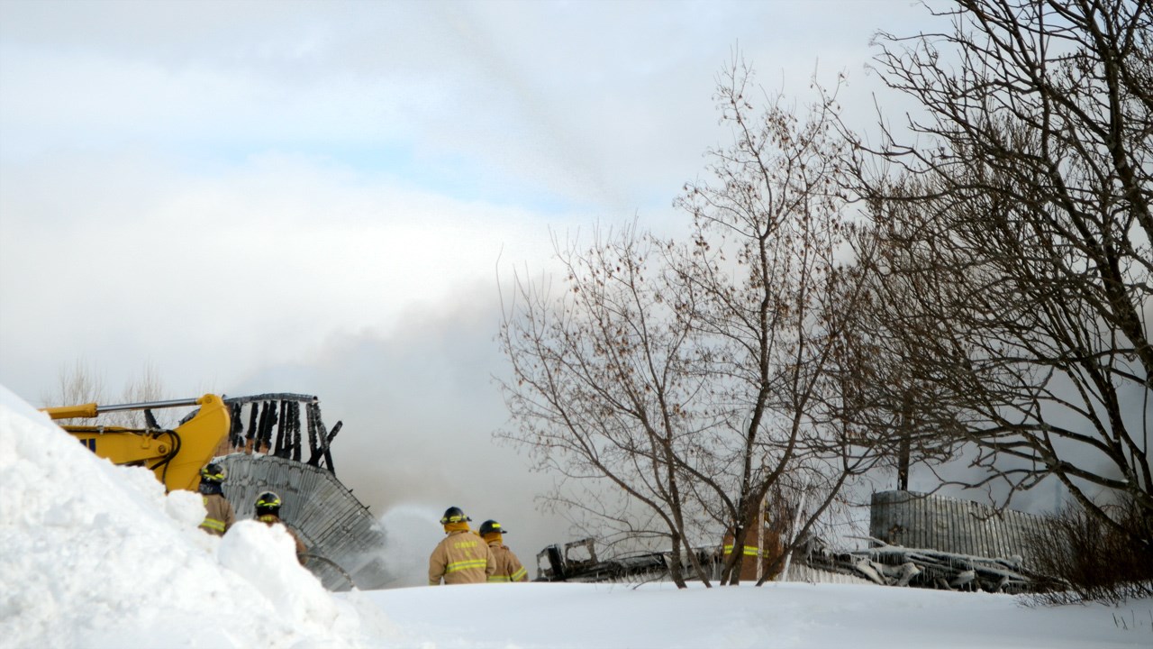 Incendie majeur aux Équipements Lapierre de Saint-Ludger