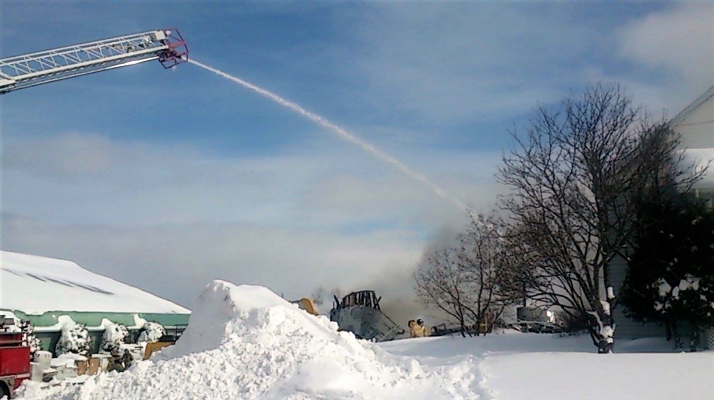 Incendie majeur aux Équipements Lapierre de Saint-Ludger