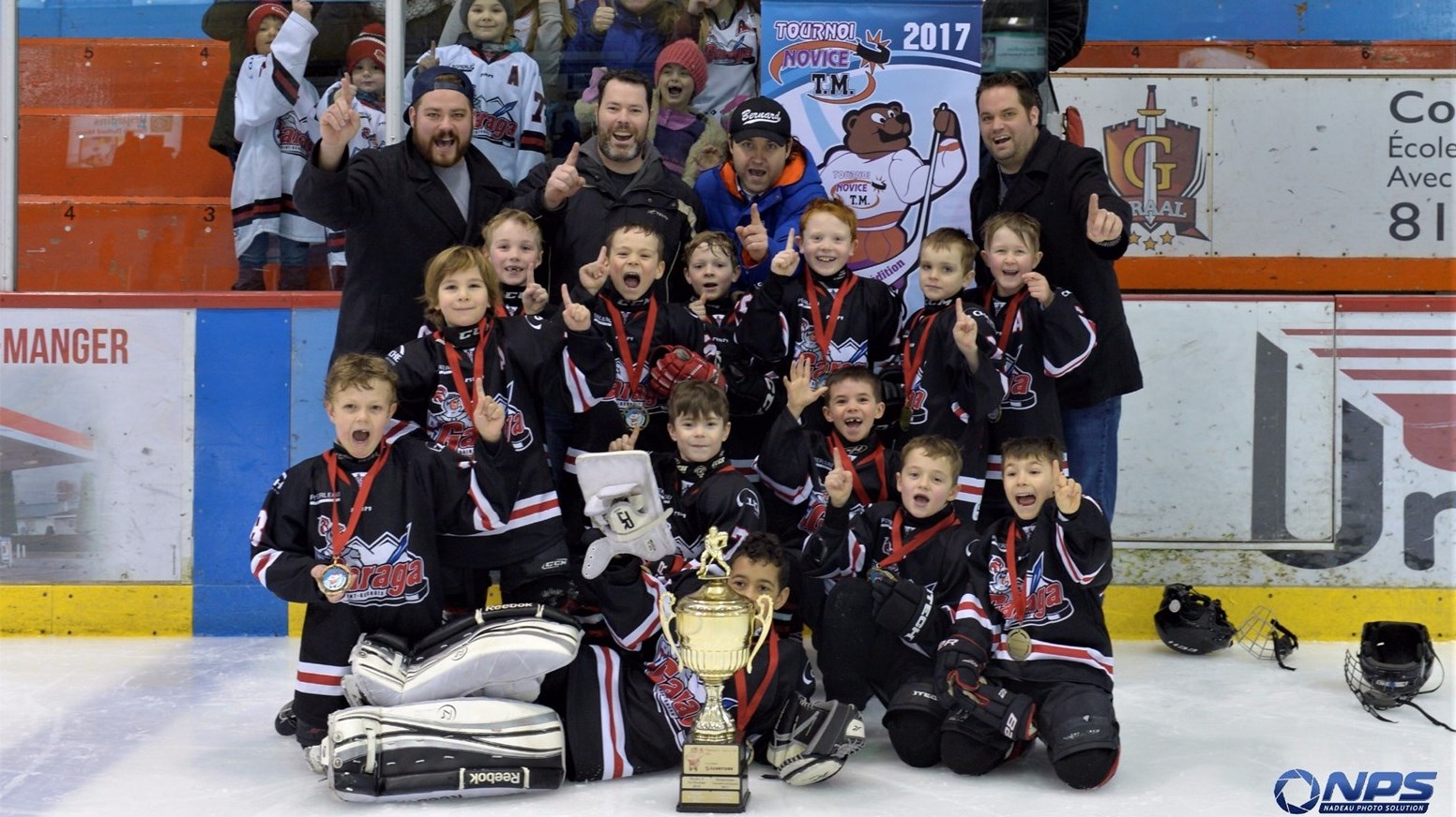 Avec quatre victoires et aucune défaite, la formation beauceronne a remporté son premier tournoi de la saison.