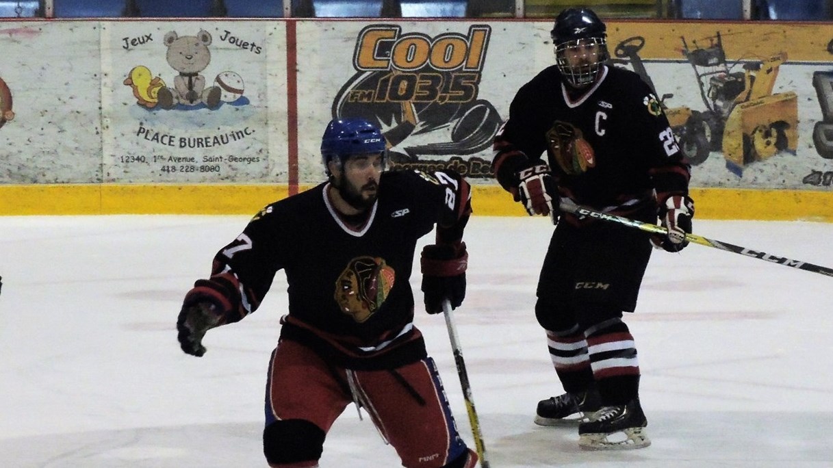 Le Danplex de Saint-Éphrem a remporté le premier match de la finale de la LHBBF au compte de 7-1 contre les Éperviers de Bellechasse.