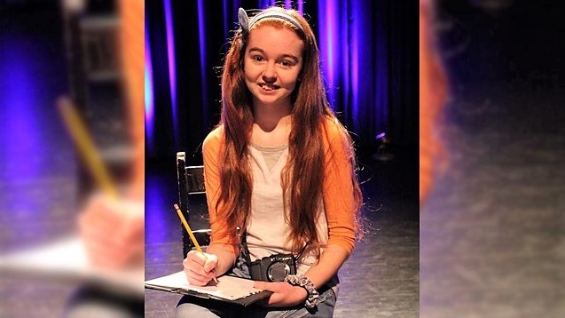 Ariane Caouette, jeune journaliste de deuxième secondaire à la Polyvalente Saint-Georges, qui a rendu compte de la finale locale de Secondaire en spectacle par le biais d'un communiqué de presse.