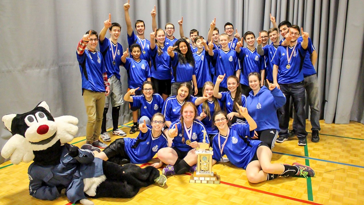 L'équipe A des cadets de l'air de l'Escadron 890 de Saint-Georges ont remporté la médaille d'or en volleyball.
