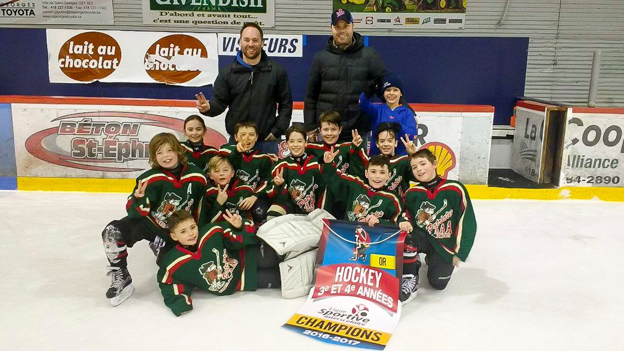 Succès du championnat de hockey primaire de la CSBE