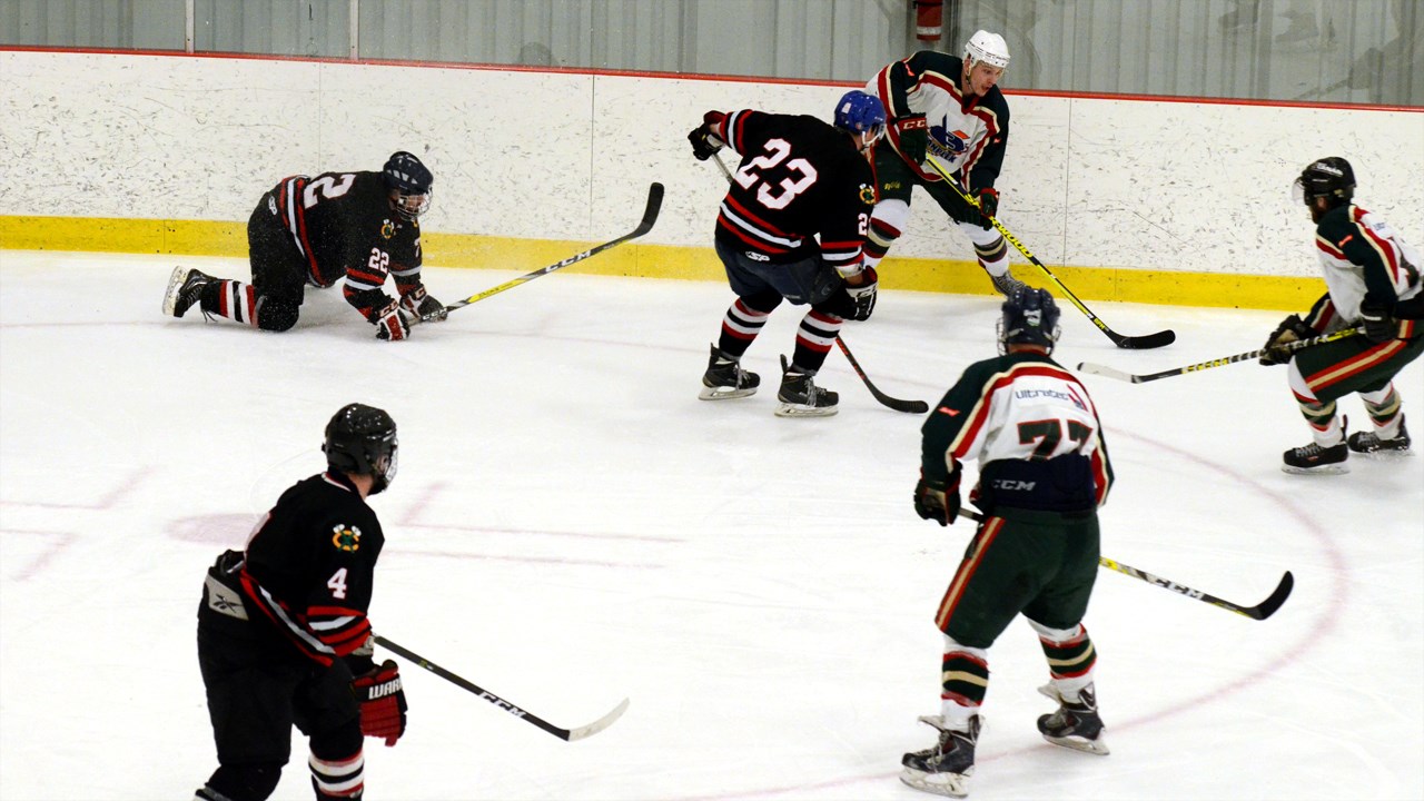Le Danplex à une seule victoire du championnat de la LHBBF