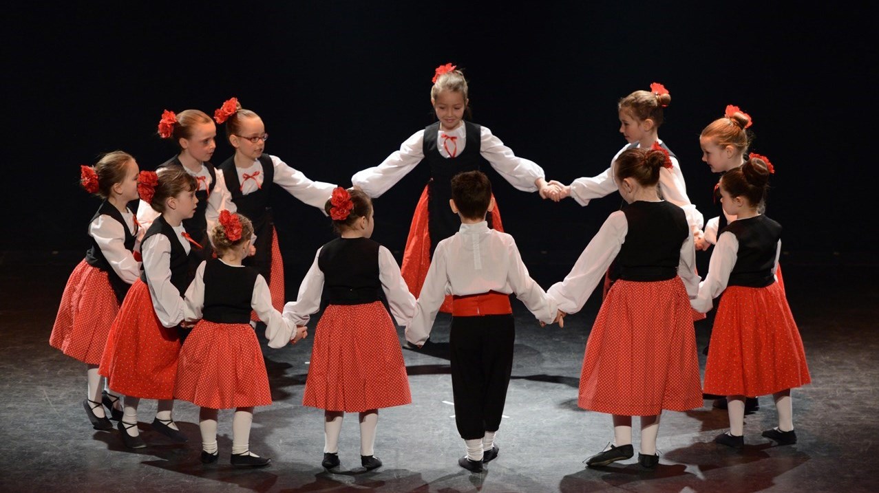 « Manigance, les saveurs du monde ! », spectacle annuel de l'école de danse de Sainte-Marie