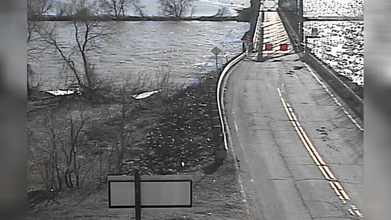 Le pont à Saint-Joseph demeure fermé malgré la baisse de la rivière Chaudière
