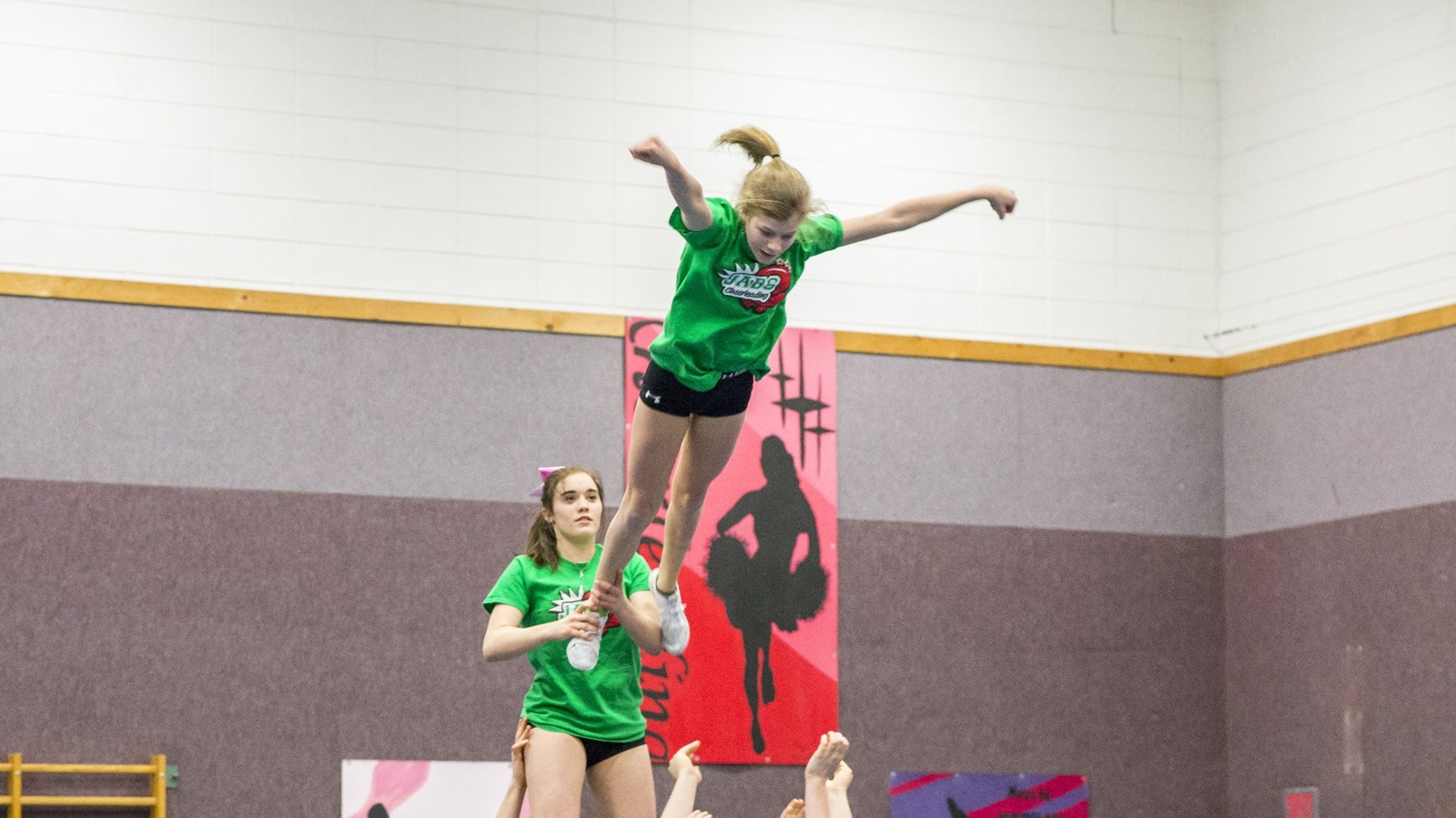 L'équipe de niveau 5 des Jabs, Ultimate Knock Out, au cours d'un de leurs entraînements à Saint-Joseph. 