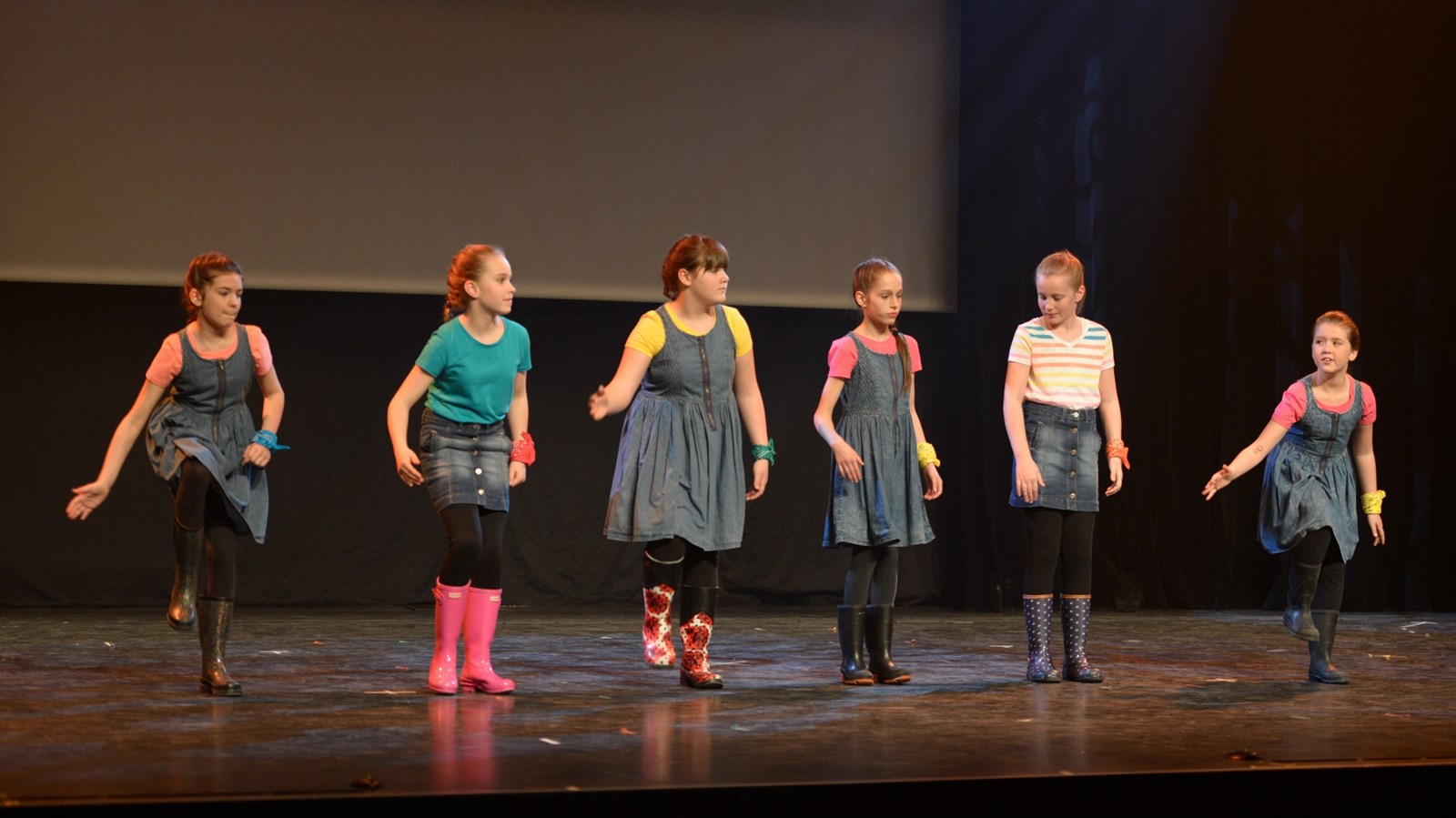 Le 41e spectacle annuel de l'école de danse Manigance de Sainte-Marie avait lieu le samedi 29 avril 2017.