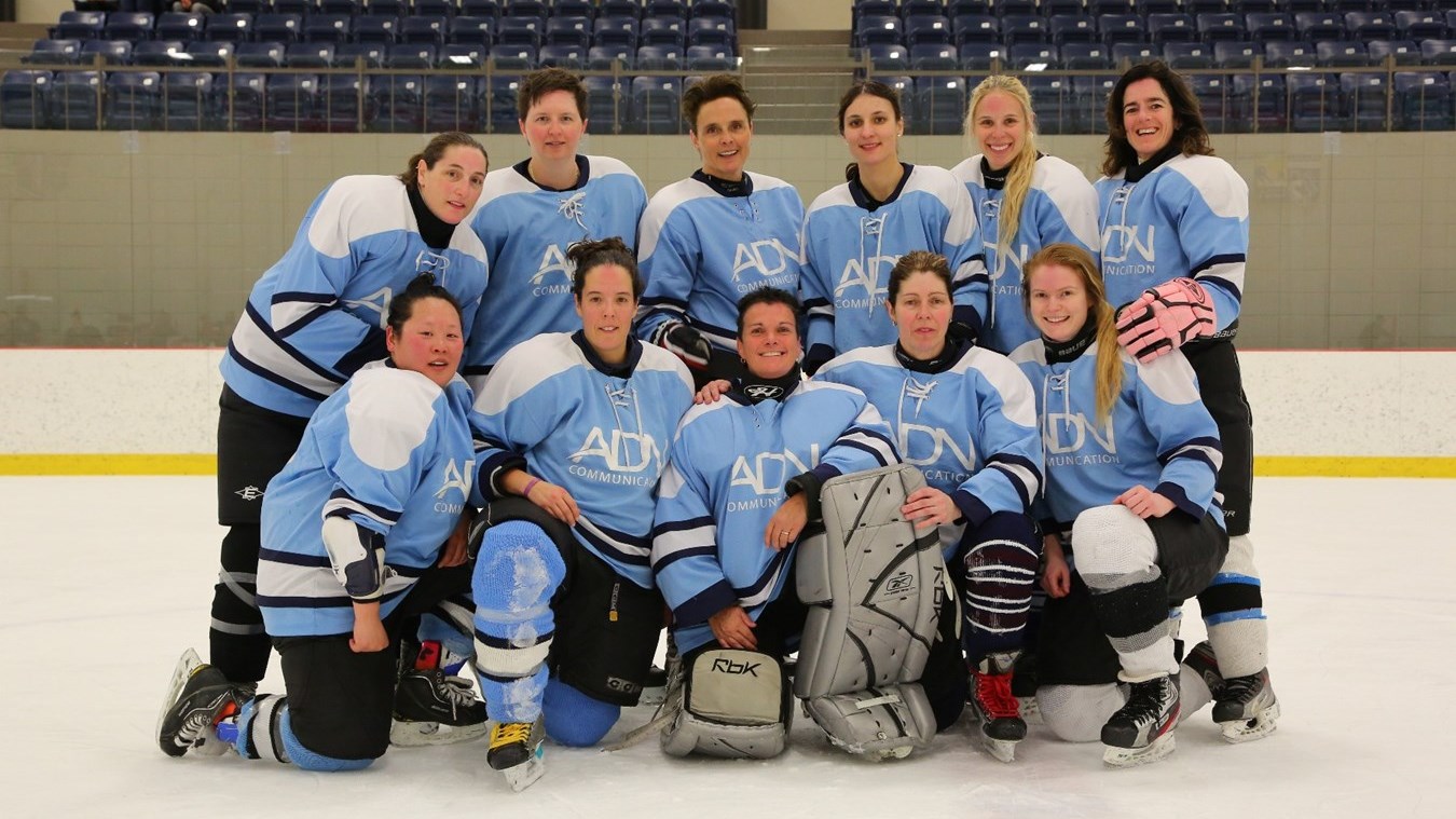 L'équipe ADN Communication a affronté l'équipe Molsons Girls en finale Participation. L'équipe ADM Communication s'est inclinée et l'équipe Molsons Girls l'a emporté au compte de 4-3.