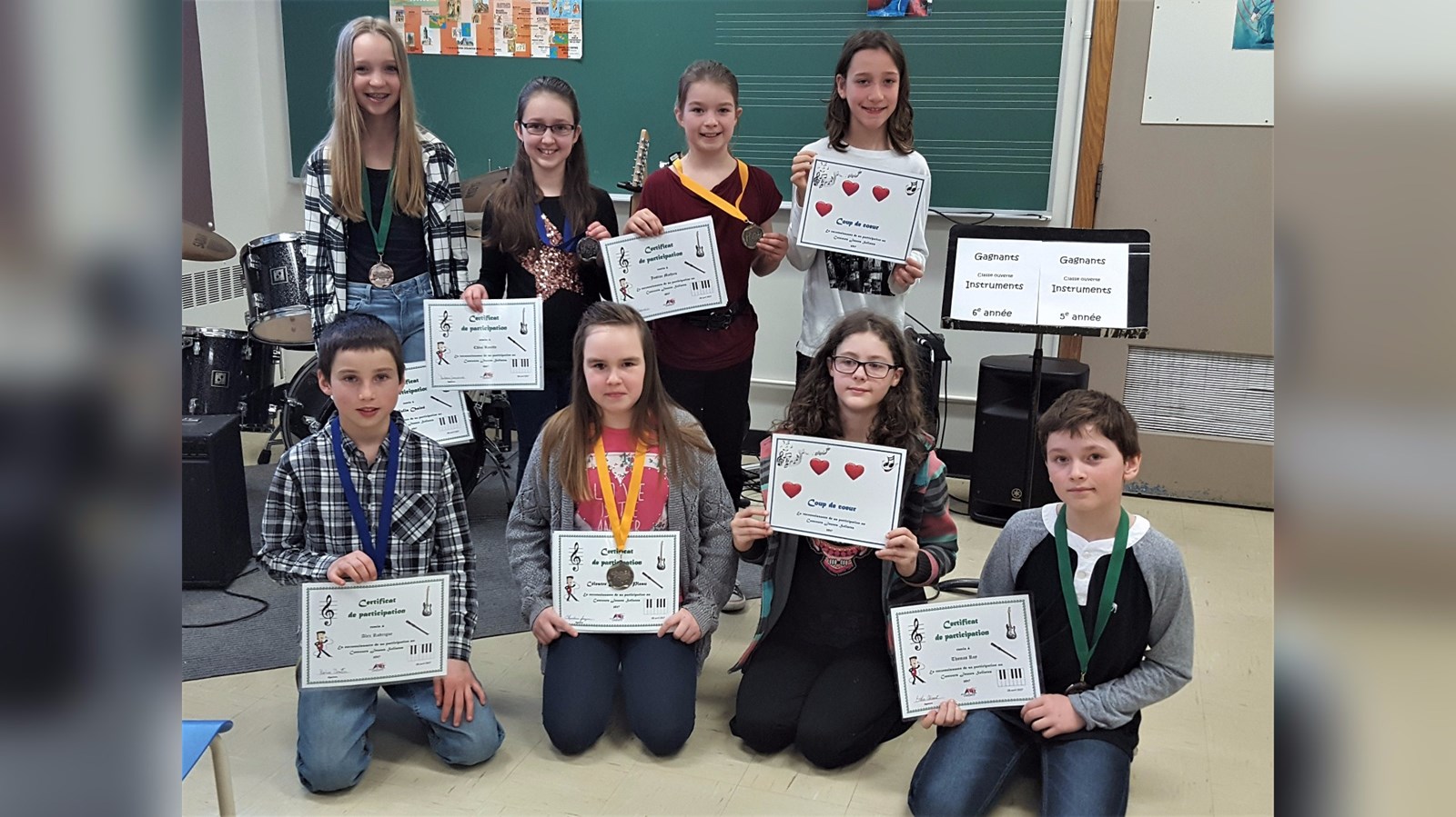 Les gagnants de la classe ouverte instruments, niveaux 5e et 6e année. En 5e année, Céleste L. Pleau de Saint-Joseph a remporté l'or, Alex Rodrigue de Saint-Benoit, l'argent et Thomas Roy de Scott, le bronze. Le prix Coup de coeur a été décerné à Jade Veilleux de Saint-Benoît. En 6e année, Justine Mathieu de l'École des Deux-Rives a remporté l'or, Chloé Racette de l'École des Deux-Rives, l'argent et Julia Chainé de Saint-Joseph, le bronze. Les deux prix Coup de coeur ont été remis à Émile Lamontagne de Frampton ainsi que Laura Lessard de Tring-Jonction.
