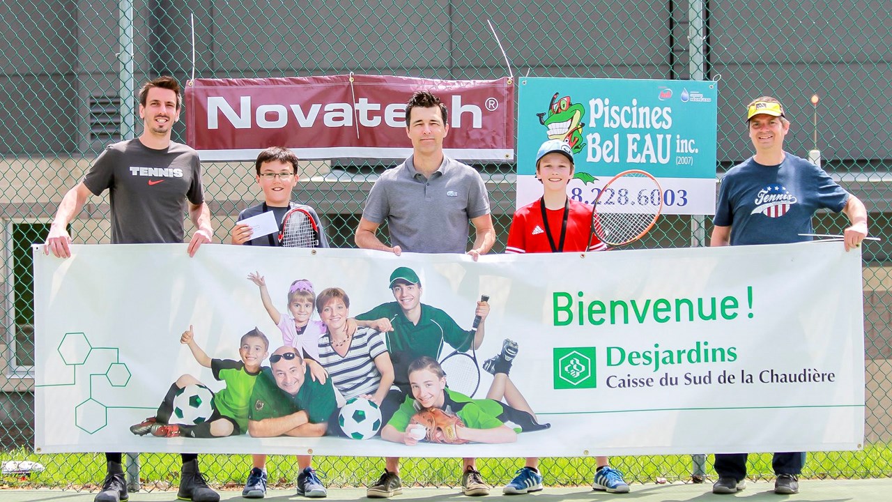 Junior AA - Jean-Philippe Deblois (président Circuit), Marc-Antoine Côté (finaliste), Patrice Poulin (organisateur chef), Antoine Bilodeau (gagnant) et Francis Veilleux (organisateur)

