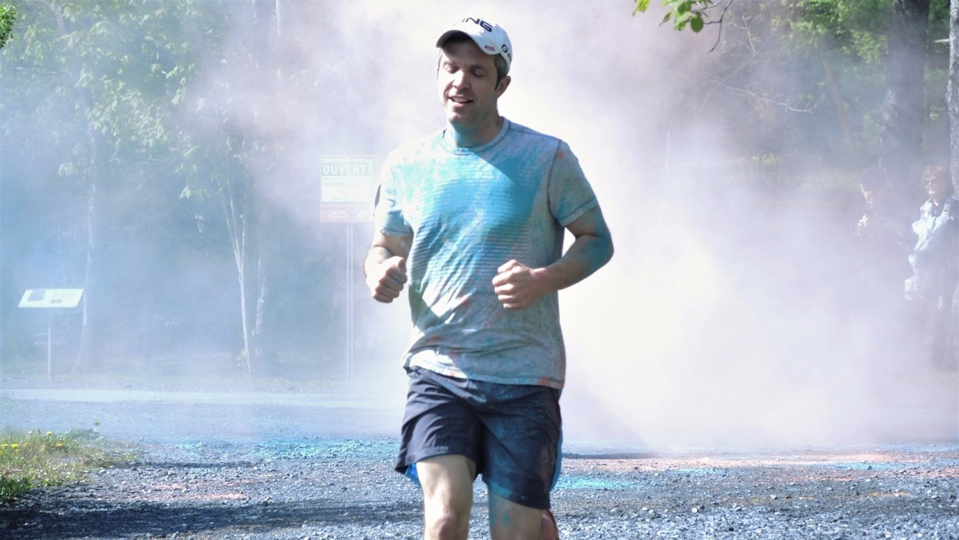 Succès pour la deuxième édition de la course colorée déguisée au Parc des Sept-Chutes