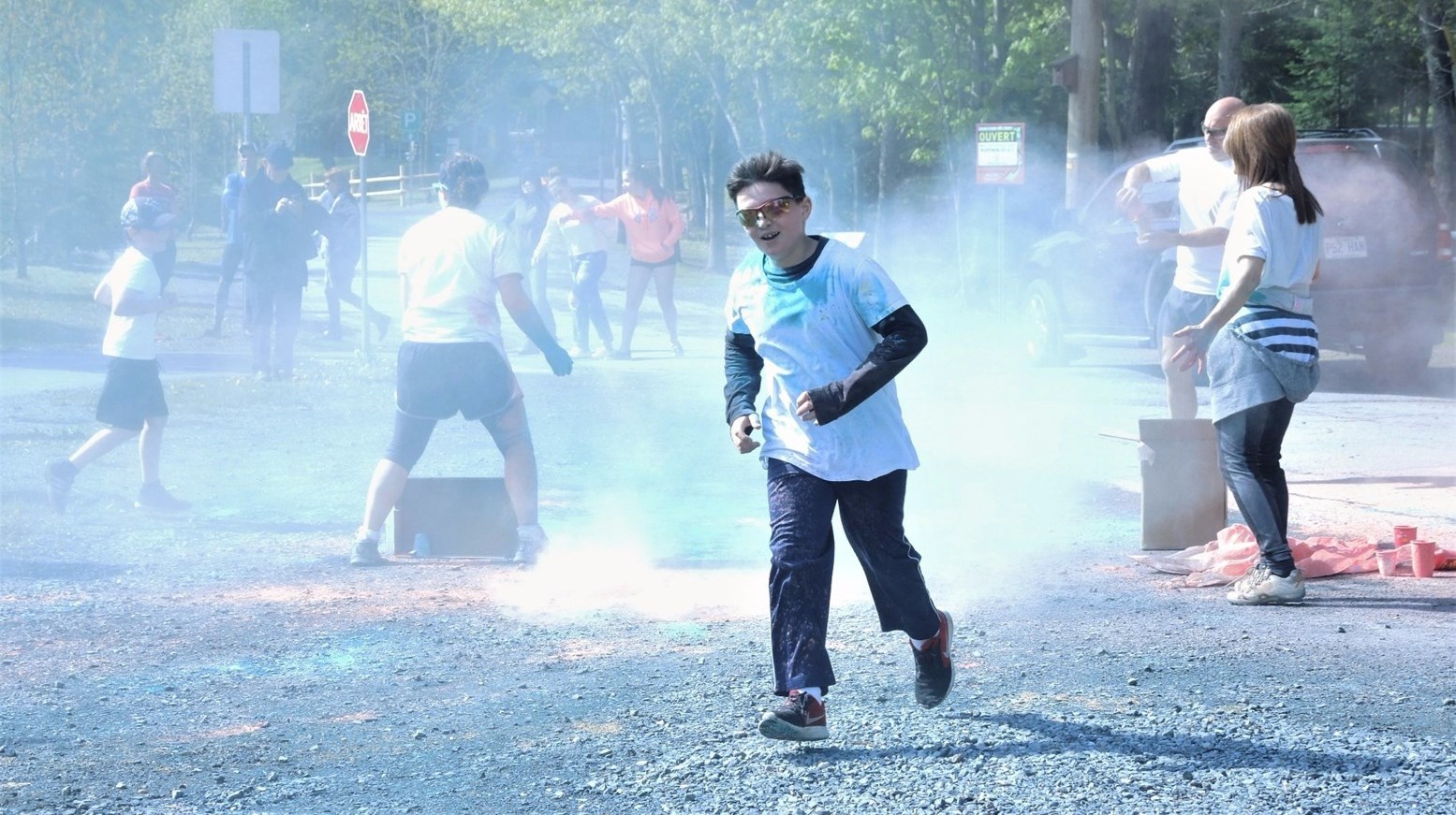 Succès pour la deuxième édition de la course colorée déguisée au Parc des Sept-Chutes