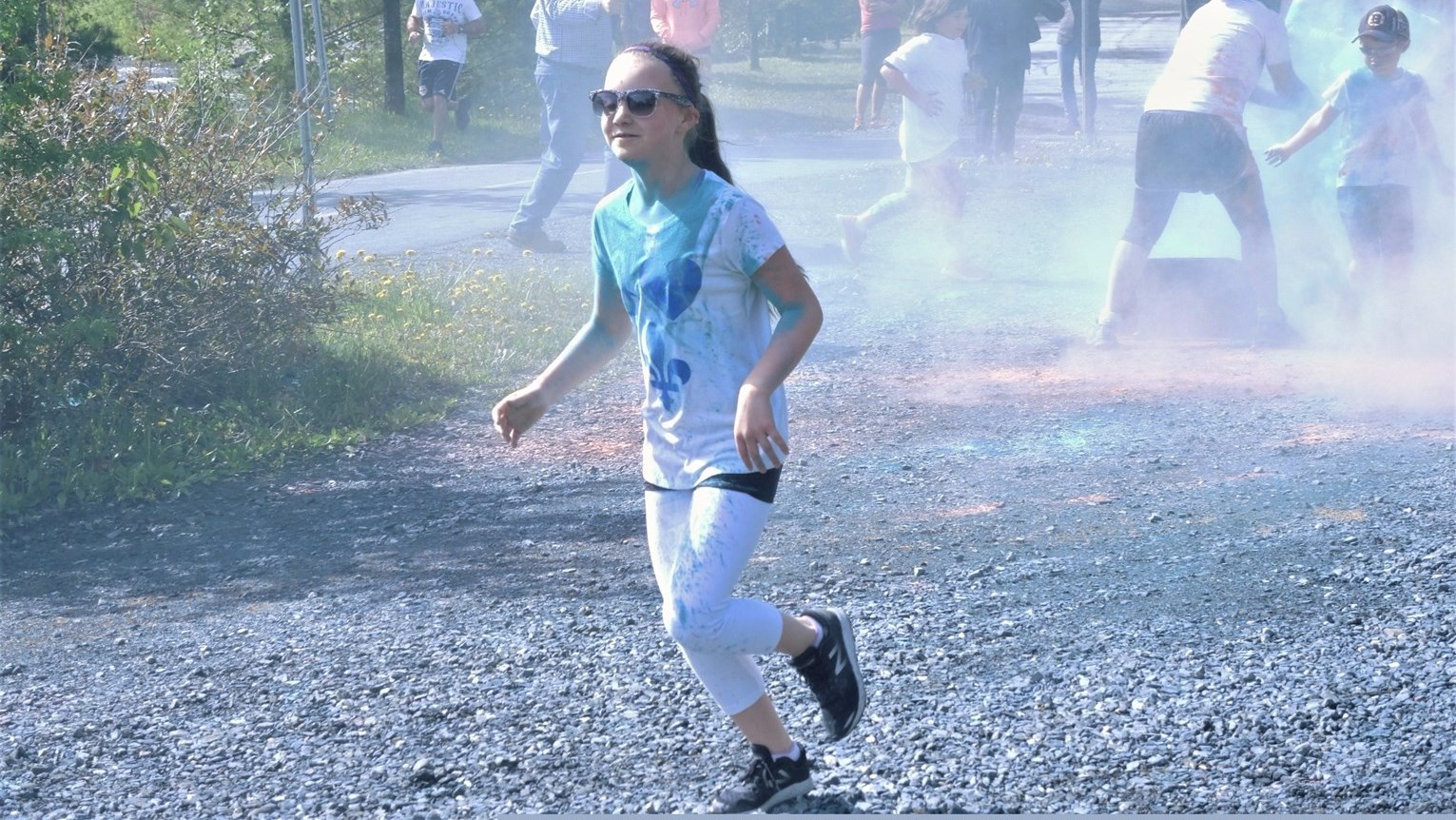 Succès pour la deuxième édition de la course colorée déguisée au Parc des Sept-Chutes