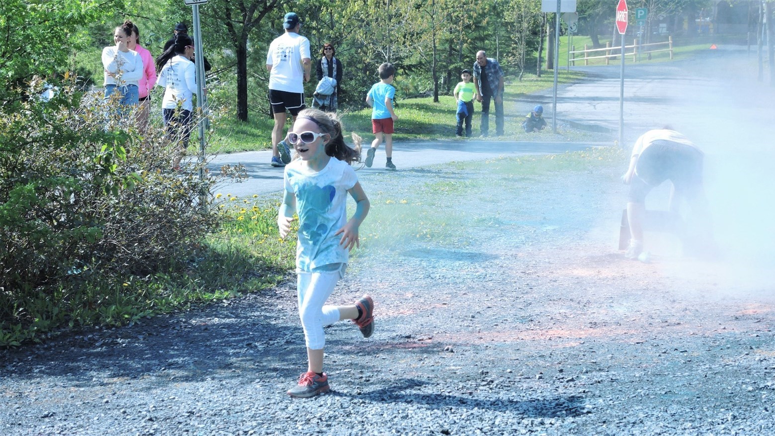 Succès pour la deuxième édition de la course colorée déguisée au Parc des Sept-Chutes