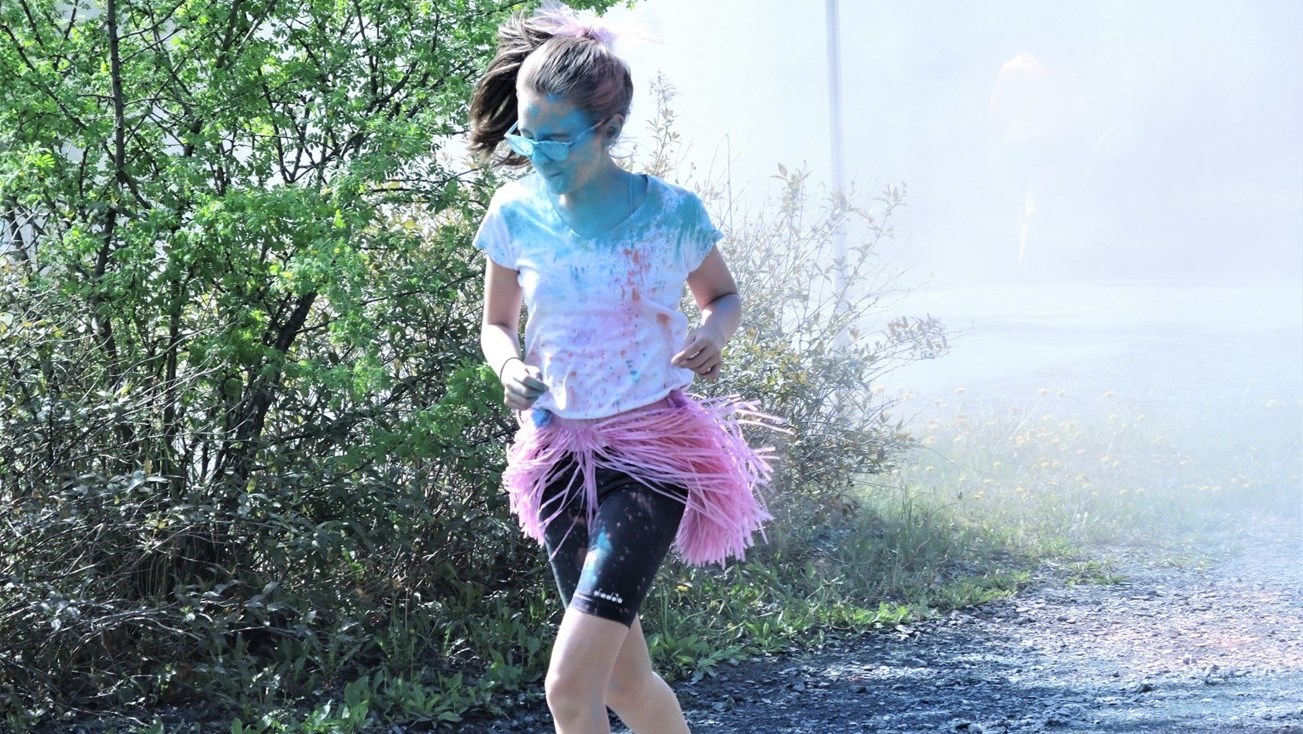 Succès pour la deuxième édition de la course colorée déguisée au Parc des Sept-Chutes