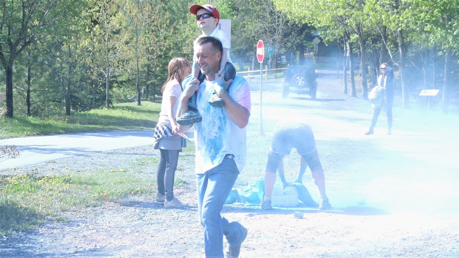 Succès pour la deuxième édition de la course colorée déguisée au Parc des Sept-Chutes