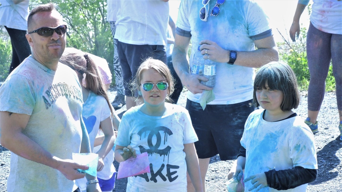 Succès pour la deuxième édition de la course colorée déguisée au Parc des Sept-Chutes