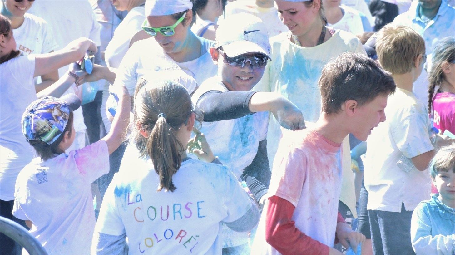 Succès pour la deuxième édition de la course colorée déguisée au Parc des Sept-Chutes